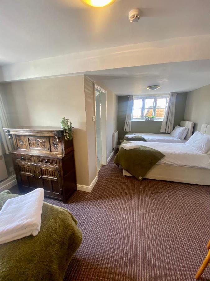 The Unicorn Inn Newton Solney エクステリア 写真